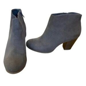 OLD NAVY WOMEN'S TAUPE SUEDE CHUNKY HEEL ANKLE BOOTS SIZE 9
